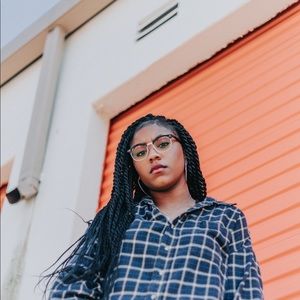 Meet your Posher, Makeisha